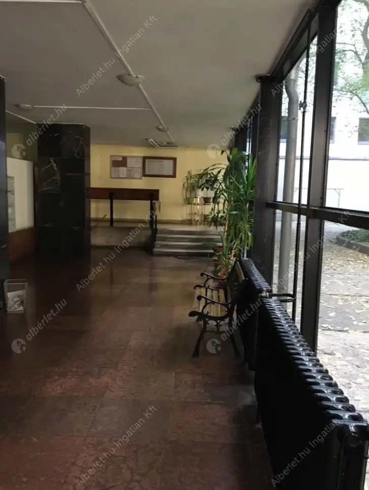 Kiadó albérlet 320000 Ft/hó áron: Budapest, V. kerület  Széchenyi utca. Mérete: 62 nm, 3 szobás | Alberlet.hu - 6556612