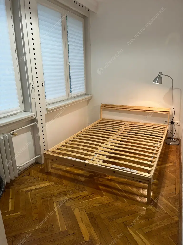 Kiadó albérlet 299000 Ft/hó áron: Budapest, V. kerület  Széchenyi utca. Mérete: 62 nm, 3 szobás | Alberlet.hu - 6571783