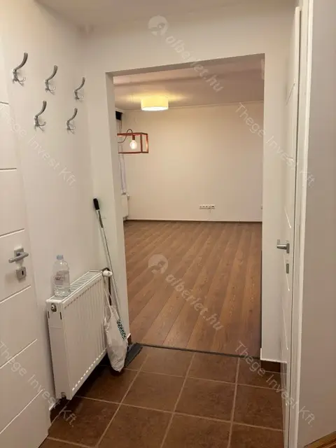 Kiadó albérlet 500000 Ft/hó áron: Budapest, V. kerület  Széchenyi utca. Mérete: 80 nm, 4 szobás | Alberlet.hu - 6611367