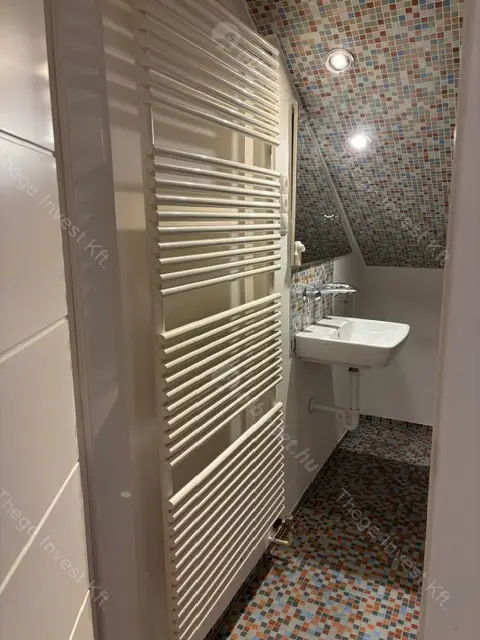 Kiadó albérlet 500000 Ft/hó áron: Budapest, V. kerület  Széchenyi utca. Mérete: 80 nm, 4 szobás | Alberlet.hu - 6611377