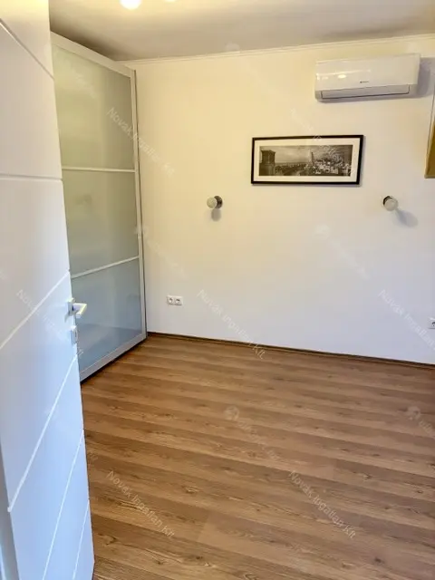 Kiadó albérlet 500000 Ft/hó áron: Budapest, V. kerület  Széchenyi utca. Mérete: 80 nm, 3 szobás | Alberlet.hu - 6642059