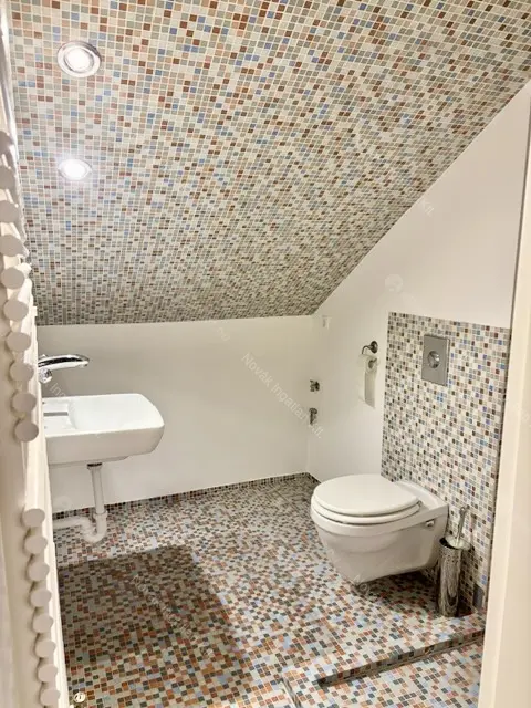 Kiadó albérlet 500000 Ft/hó áron: Budapest, V. kerület  Széchenyi utca. Mérete: 80 nm, 3 szobás | Alberlet.hu - 6642067