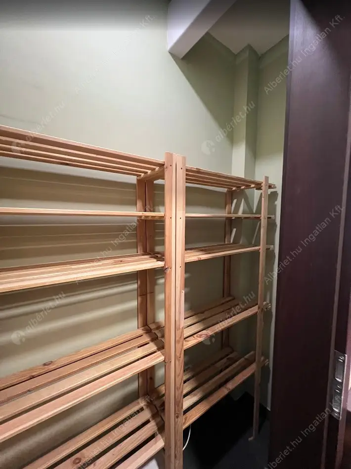 Kiadó albérlet 525000 Ft/hó áron: Budapest, V. kerület  Szemere utca. Mérete: 90 nm, 4 szobás | Alberlet.hu - 6592272