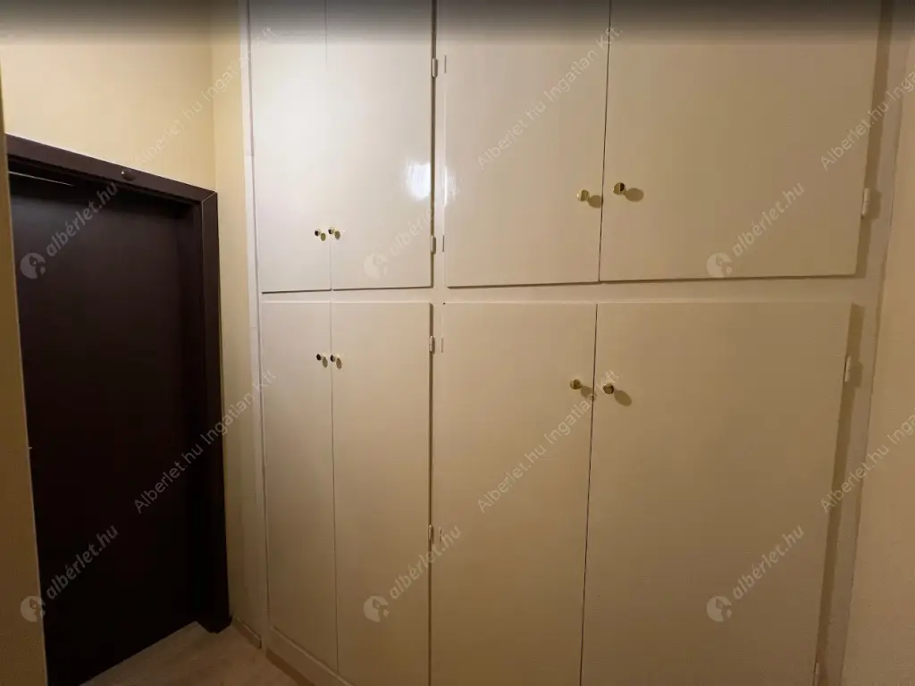 Kiadó albérlet 490000 Ft/hó áron: Budapest, V. kerület  Szemere utca. Mérete: 90 nm, 4 szobás | Alberlet.hu - 6624958