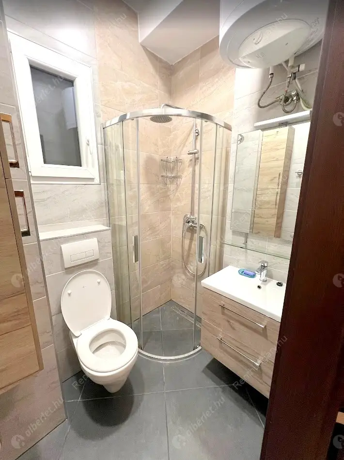 Kiadó albérlet 525000 Ft/hó áron: Budapest, V. kerület  Szemere utca. Mérete: 90 nm, 4 szobás | Alberlet.hu - 6596433