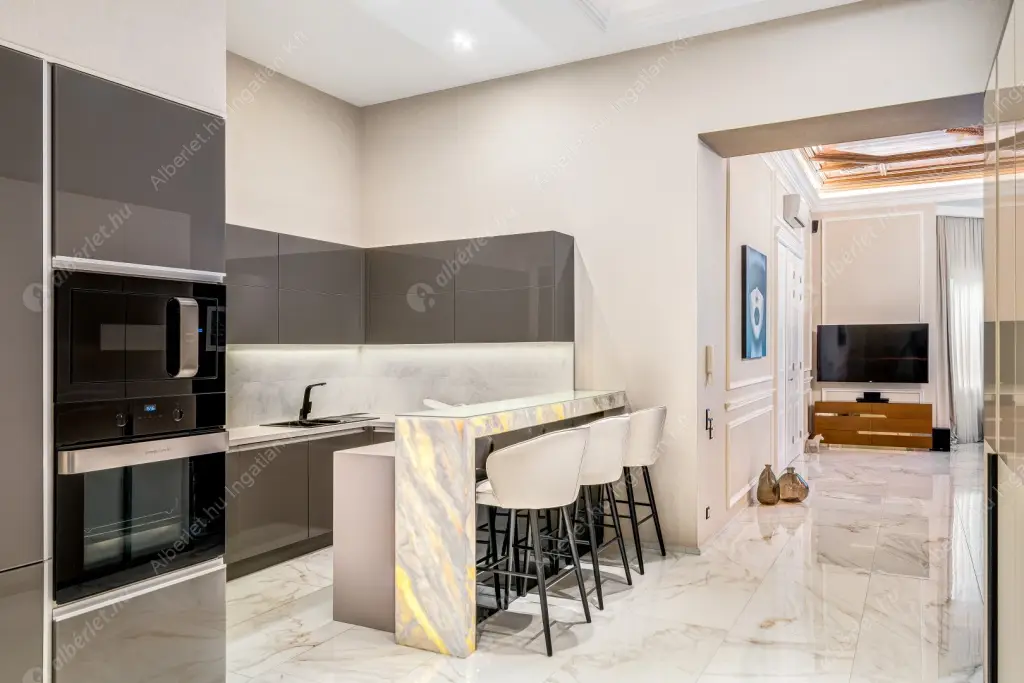 Kiadó albérlet 1098000 Ft/hó áron: Budapest, V. kerület  Szent István körút. Mérete: 120 nm, 3 szobás | Alberlet.hu - 6637503