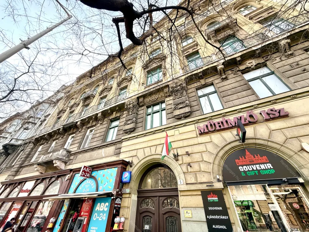 Kiadó albérlet 280000 Ft/hó áron: Budapest, V. kerület  Szent István körút. Mérete: 43 nm, 1 szobás | Alberlet.hu - 6677856