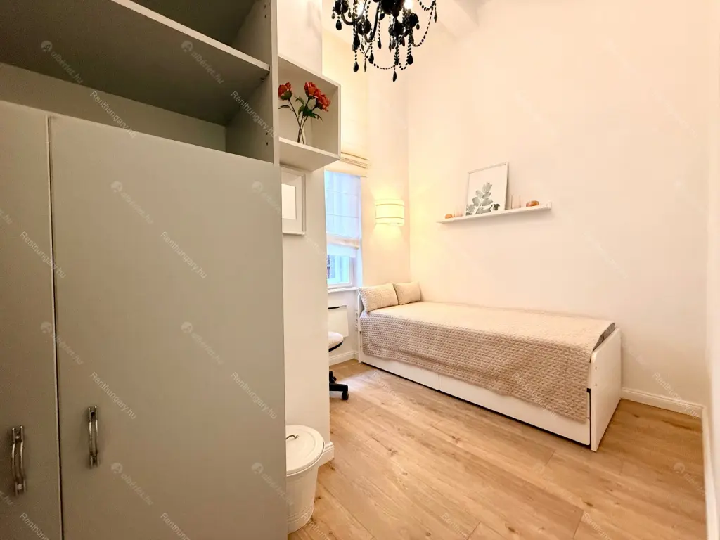 Kiadó albérlet 280000 Ft/hó áron: Budapest, V. kerület  Szent István körút. Mérete: 43 nm, 1 szobás | Alberlet.hu - 6706821