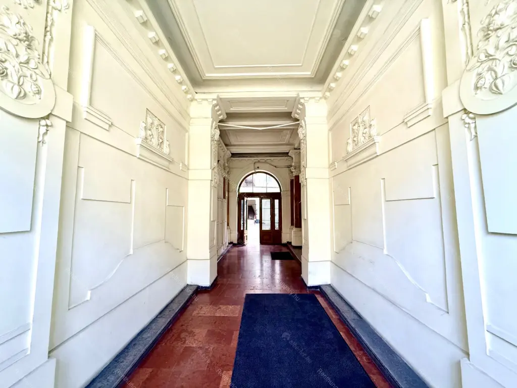 Kiadó albérlet 280000 Ft/hó áron: Budapest, V. kerület  Szent István körút. Mérete: 43 nm, 1 szobás | Alberlet.hu - 6706827