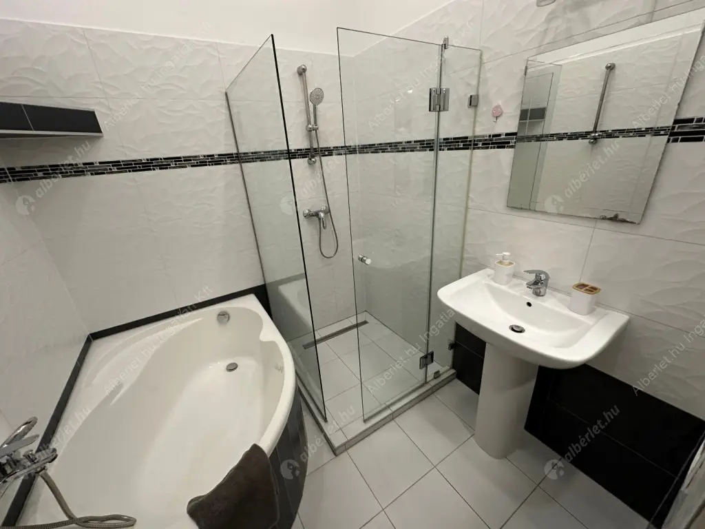 Kiadó albérlet 419000 Ft/hó áron: Budapest, V. kerület  Szent István körút. Mérete: 59 nm, 3 szobás | Alberlet.hu - 6583751