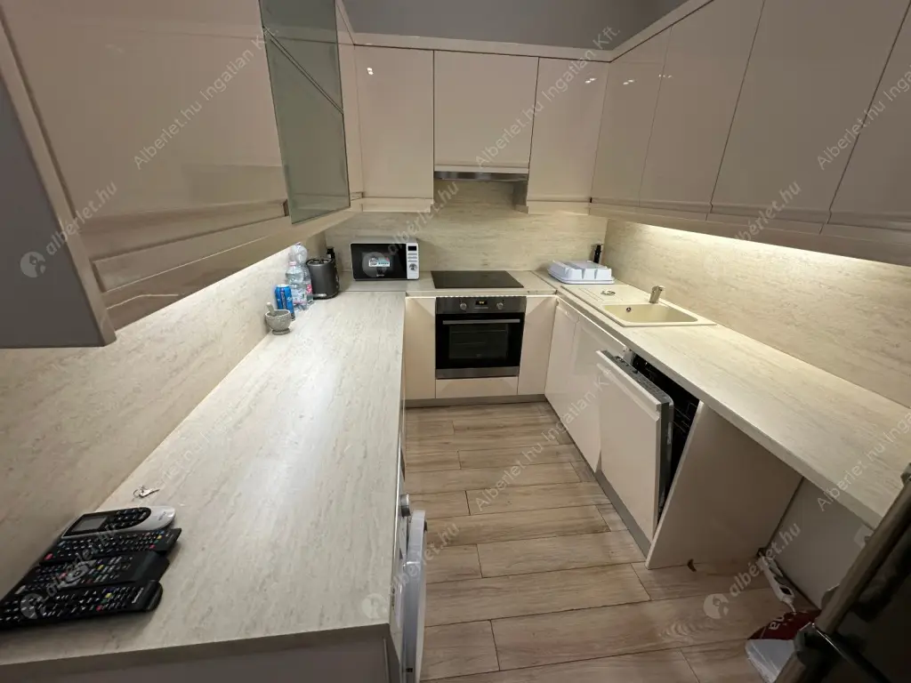 Kiadó albérlet 419000 Ft/hó áron: Budapest, V. kerület  Szent István körút. Mérete: 59 nm, 3 szobás | Alberlet.hu - 6583756