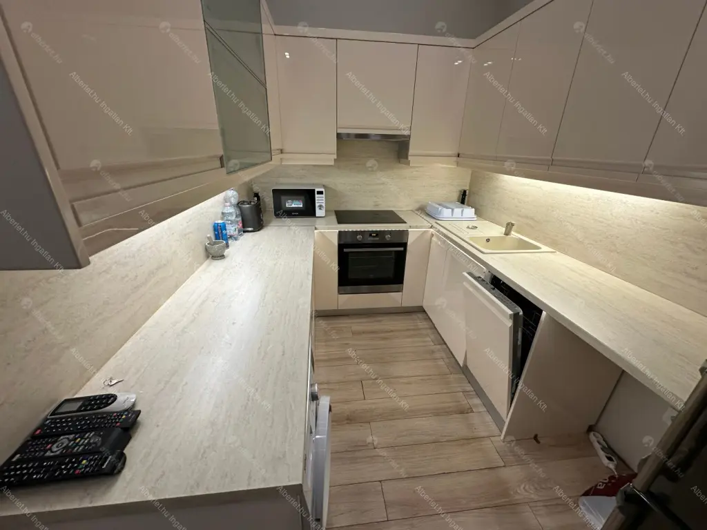 Kiadó albérlet 419000 Ft/hó áron: Budapest, V. kerület  Szent István körút. Mérete: 59 nm, 3 szobás | Alberlet.hu - 6640554