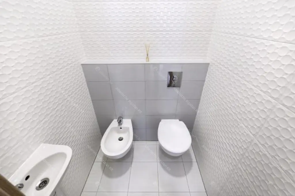 Kiadó albérlet 419000 Ft/hó áron: Budapest, V. kerület  Szent István körút. Mérete: 59 nm, 3 szobás | Alberlet.hu - 6640563