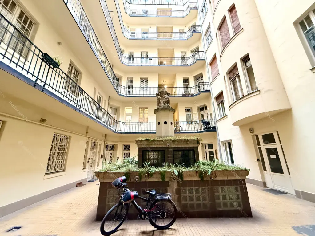 Kiadó albérlet 350000 Ft/hó áron: Budapest, V. kerület  Szép utca. Mérete: 75 nm, 3 szobás | Alberlet.hu - 6683183