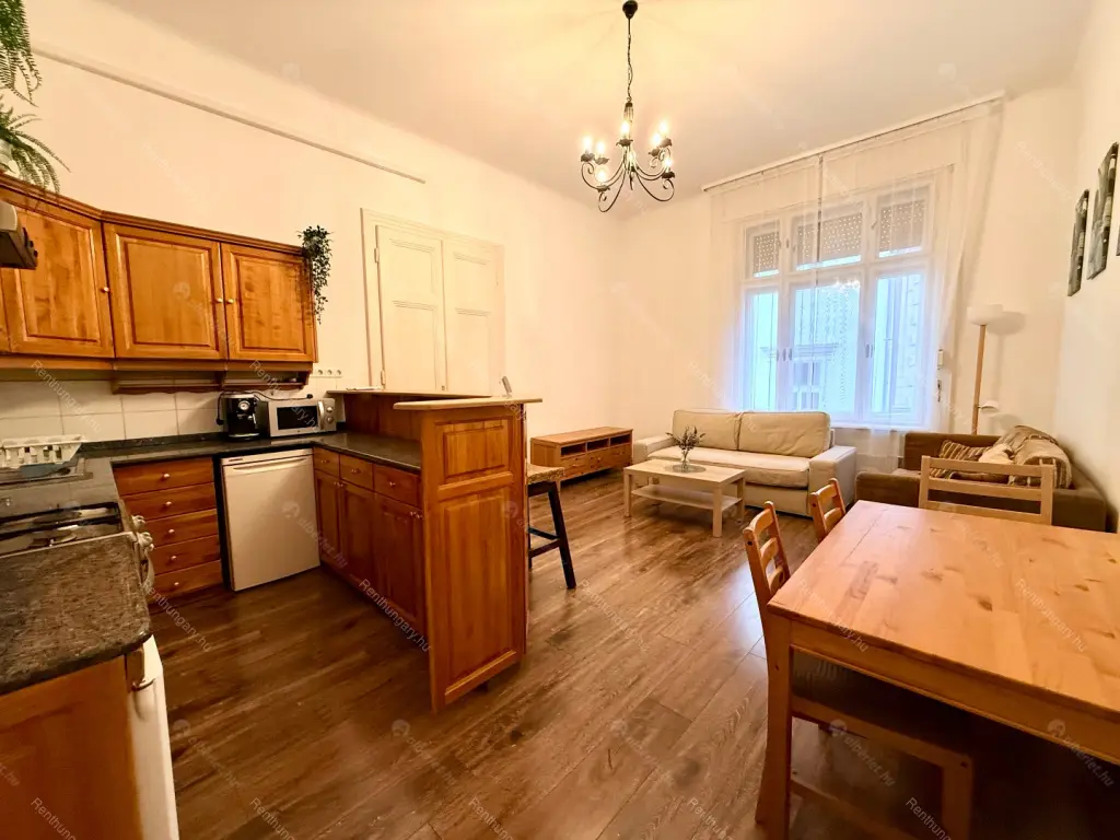 Kiadó albérlet 350000 Ft/hó áron: Budapest, V. kerület  Szép utca. Mérete: 75 nm, 3 szobás | Alberlet.hu - 6693642