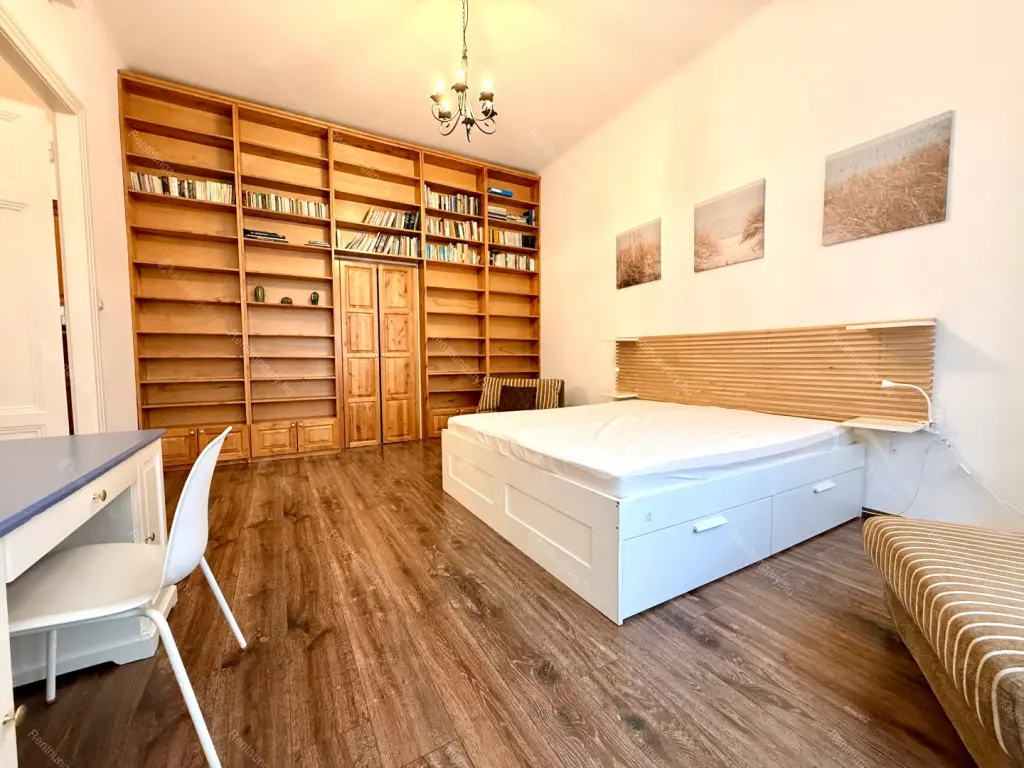 Kiadó albérlet 350000 Ft/hó áron: Budapest, V. kerület  Szép utca. Mérete: 75 nm, 3 szobás | Alberlet.hu - 6693646