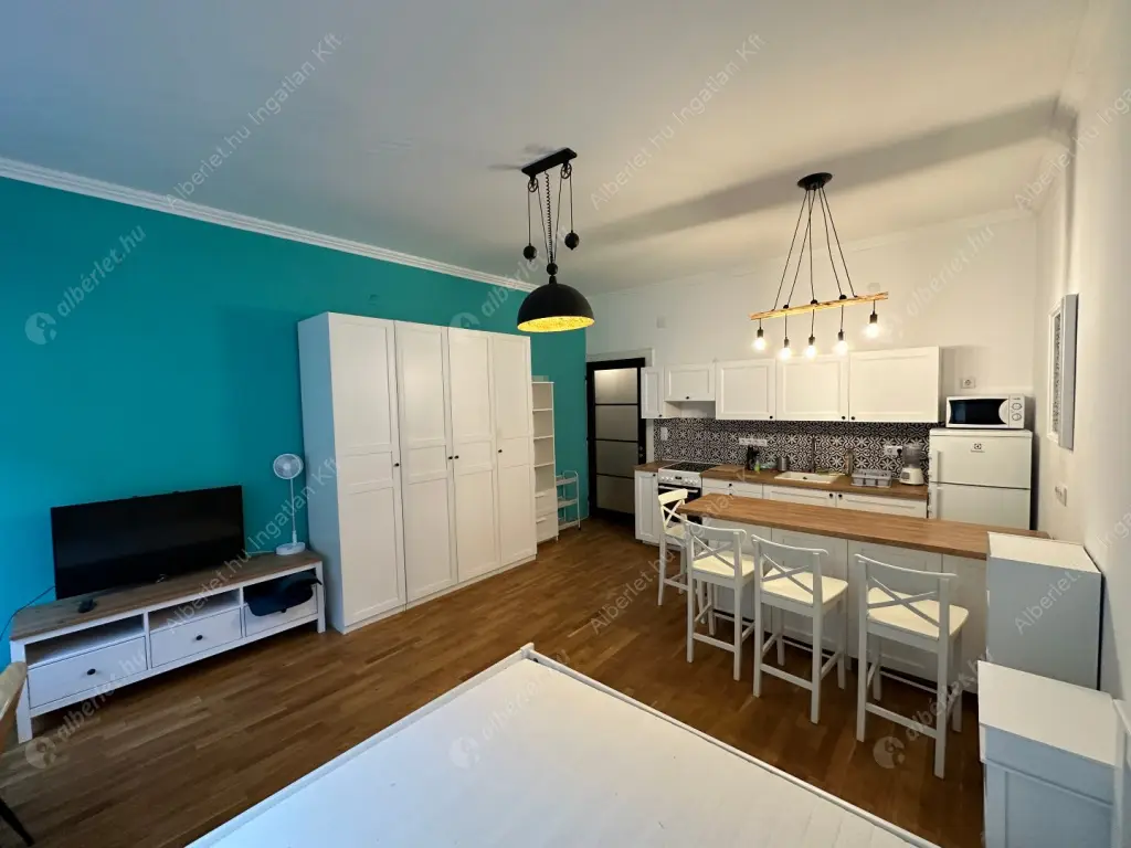 Kiadó albérlet 230000 Ft/hó áron: Budapest, V. kerület  Szerb utca. Mérete: 40 nm, 1 szobás | Alberlet.hu - 6603842