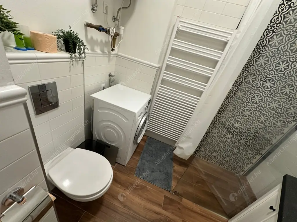 Kiadó albérlet 230000 Ft/hó áron: Budapest, V. kerület  Szerb utca. Mérete: 40 nm, 1 szobás | Alberlet.hu - 6603845