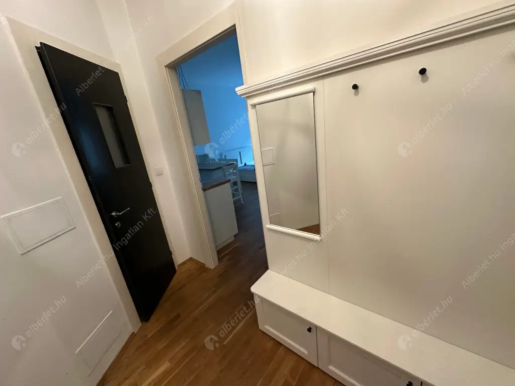 Kiadó albérlet 230000 Ft/hó áron: Budapest, V. kerület  Szerb utca. Mérete: 40 nm, 1 szobás | Alberlet.hu - 6603848