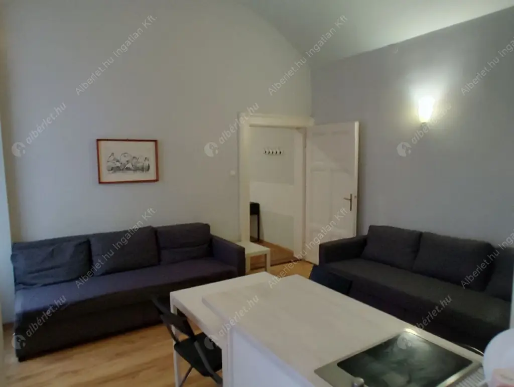 Kiadó albérlet 340000 Ft/hó áron: Budapest, V. kerület  Tüköry utca. Mérete: 40 nm, 2 szobás | Alberlet.hu - 6517723