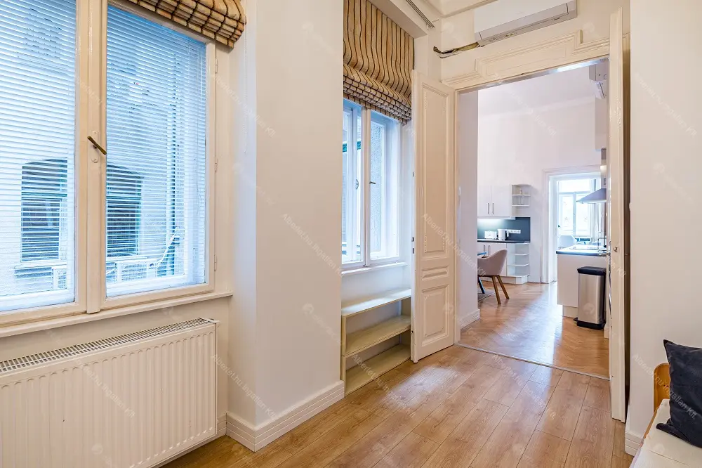 Kiadó albérlet 1091000 Ft/hó áron: Budapest, V. kerület  Váci utca. Mérete: 120 nm, 3 szobás | Alberlet.hu - 6700332