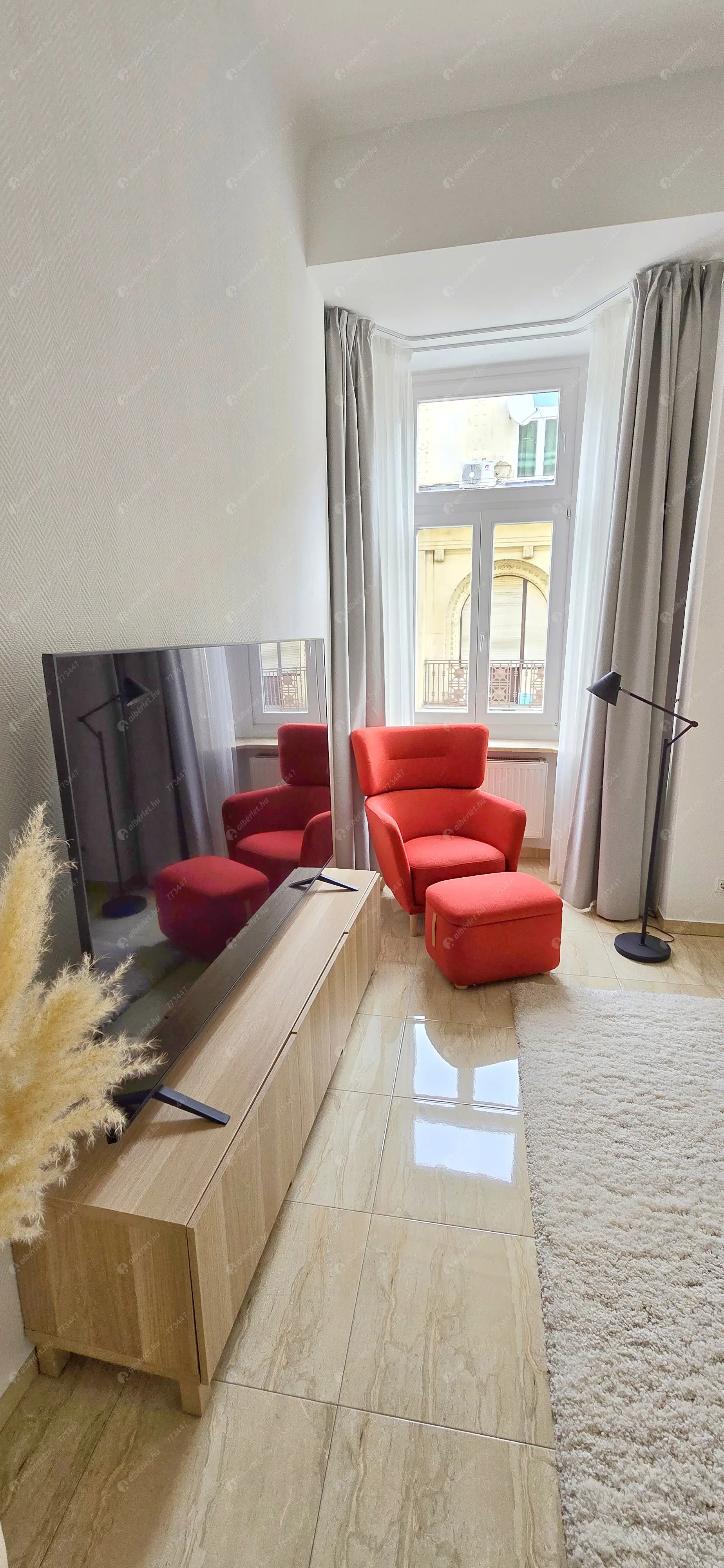 Kiadó albérlet 230000 Ft/hó áron: Budapest, V. kerület  Váci utca. Mérete: 32 nm, 1 szobás | Alberlet.hu - 6631234