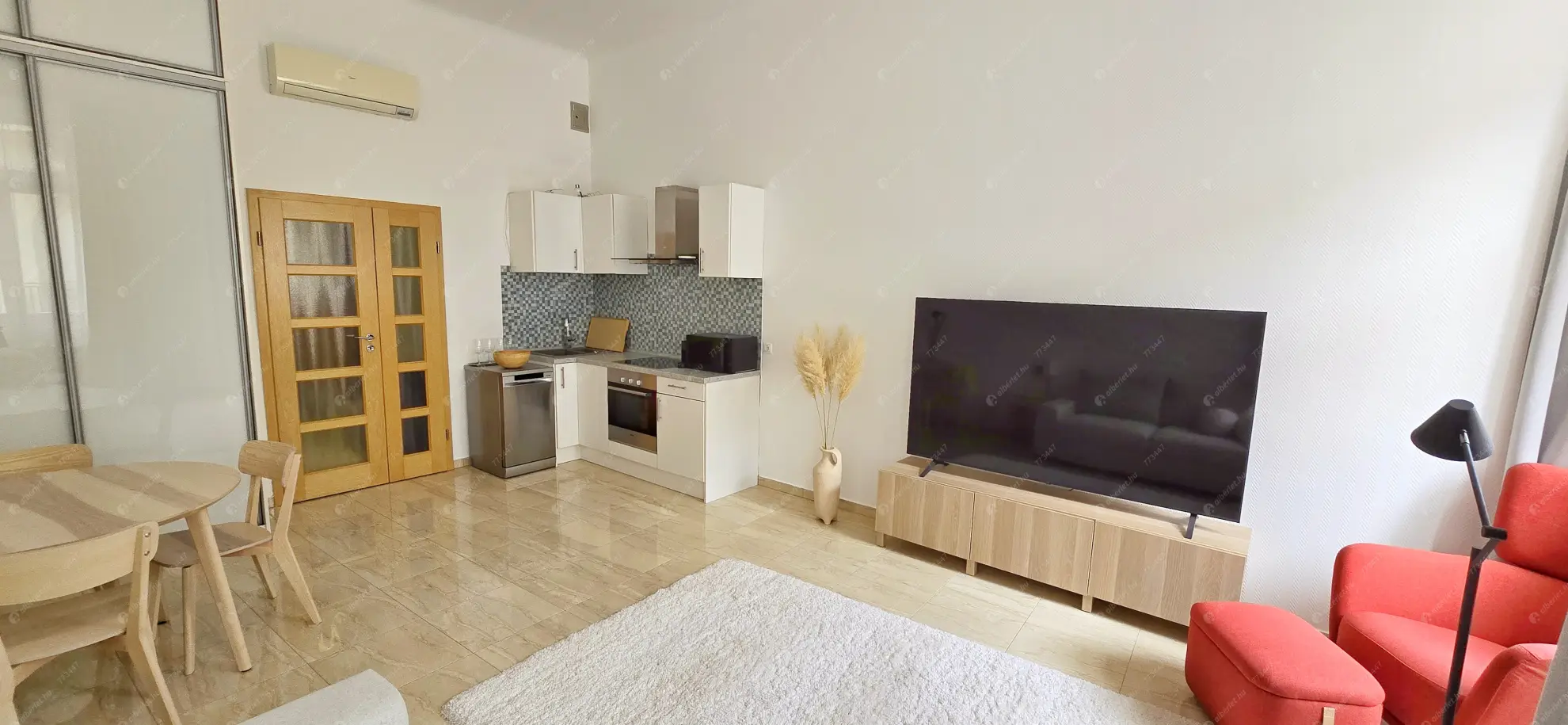 Kiadó albérlet 230000 Ft/hó áron: Budapest, V. kerület  Váci utca. Mérete: 32 nm, 1 szobás | Alberlet.hu - 6631235