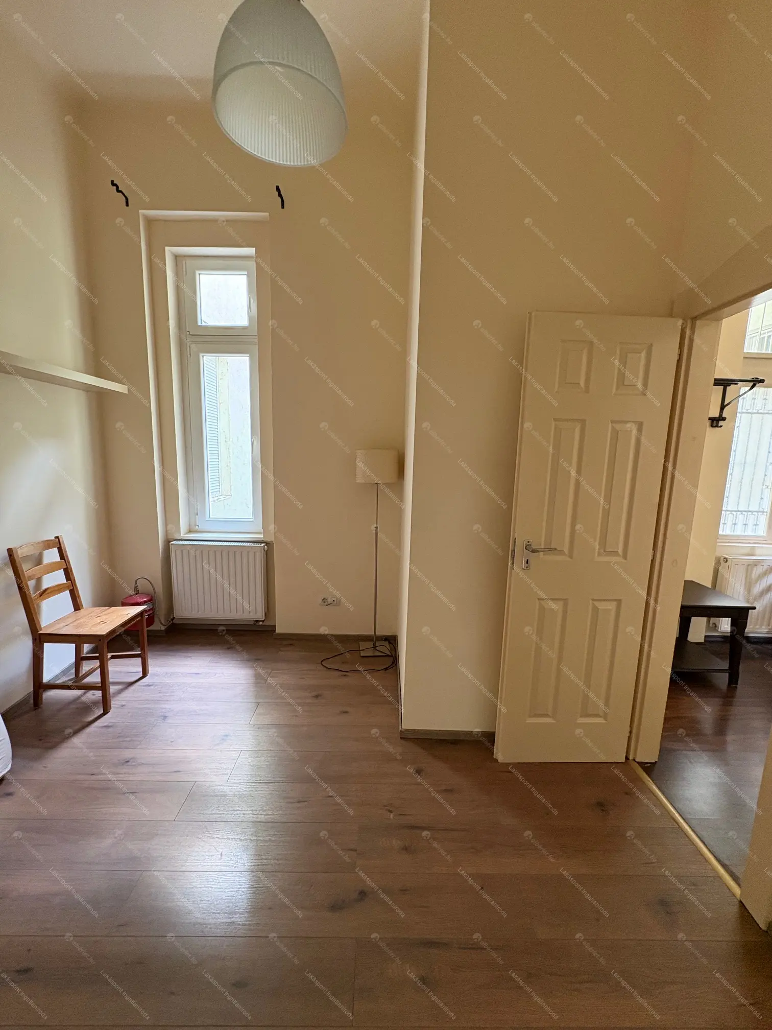 Kiadó albérlet 183000 Ft/hó áron: Budapest, V. kerület  Váci utca. Mérete: 35 nm, 1 szobás | Alberlet.hu - 6707177