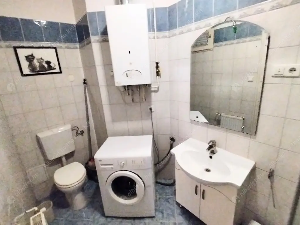 Kiadó albérlet 210000 Ft/hó áron: Budapest, V. kerület  Váci utca. Mérete: 38 nm, 1 szobás | Alberlet.hu - 6613515