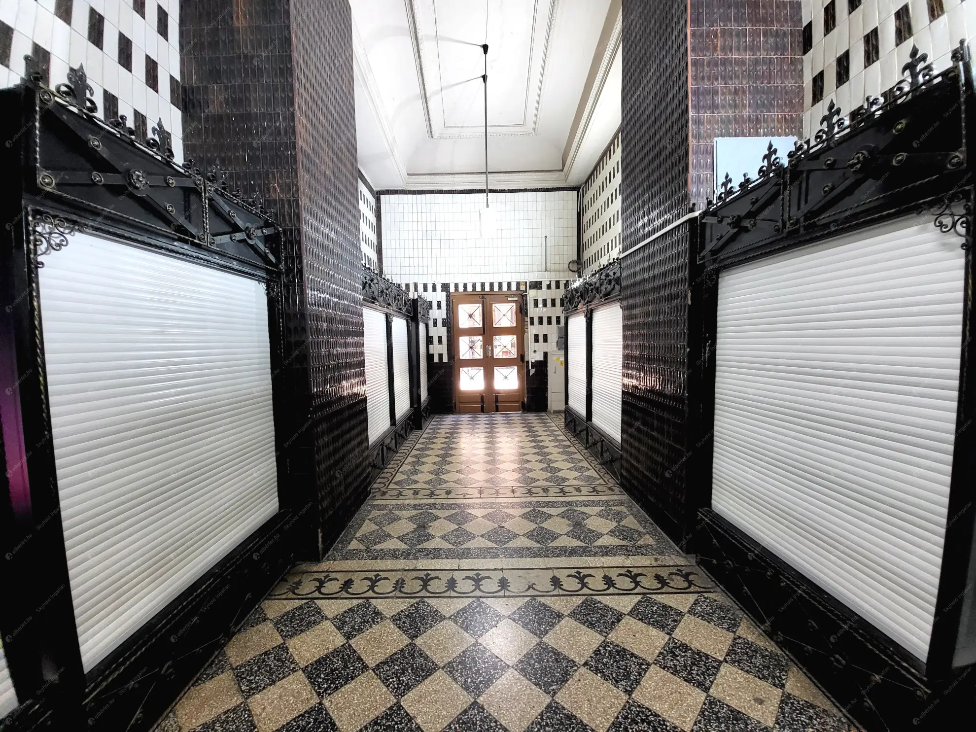 Kiadó albérlet 295000 Ft/hó áron: Budapest, V. kerület  Váci utca. Mérete: 40 nm, 1 szobás | Alberlet.hu - 6573778