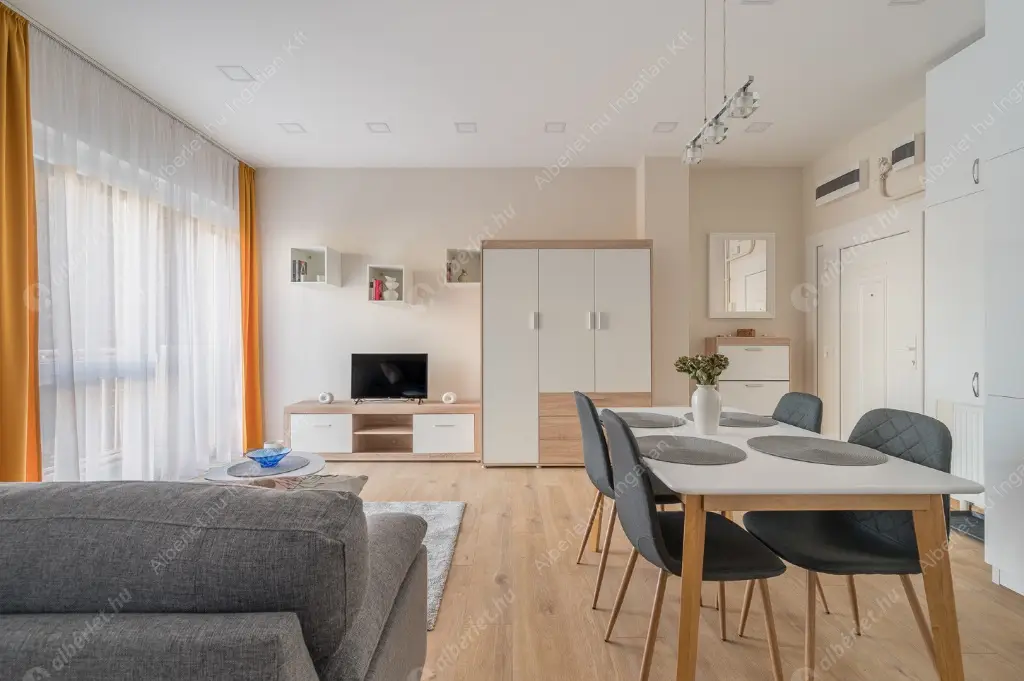 Kiadó albérlet 330000 Ft/hó áron: Budapest, V. kerület  Váci utca. Mérete: 40 nm, 1 szobás | Alberlet.hu - 6591200