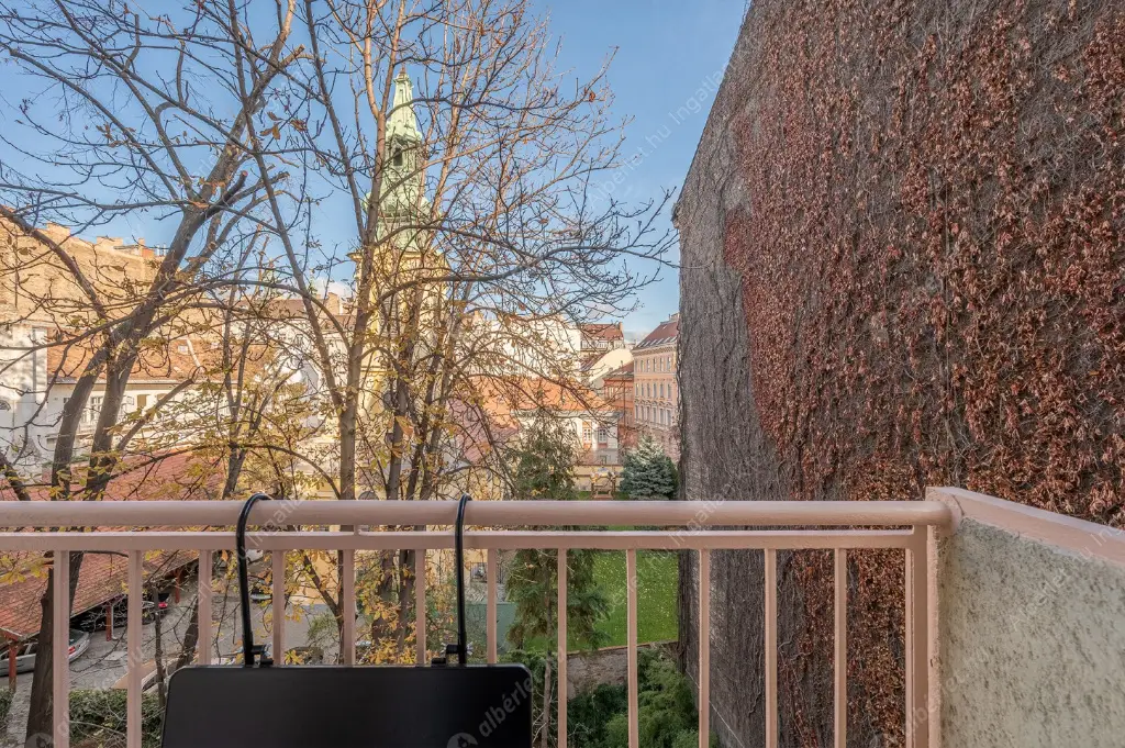 Kiadó albérlet 330000 Ft/hó áron: Budapest, V. kerület  Váci utca. Mérete: 40 nm, 1 szobás | Alberlet.hu - 6591204