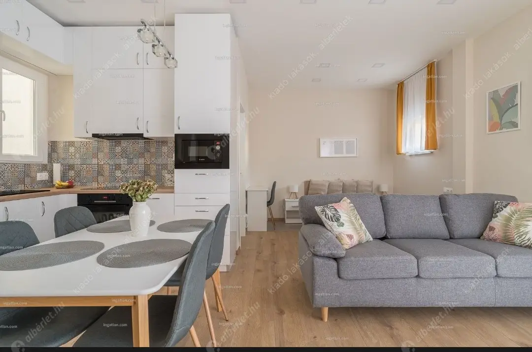 Kiadó albérlet 295000 Ft/hó áron: Budapest, V. kerület  Váci utca. Mérete: 40 nm, 1 szobás | Alberlet.hu - 6621439