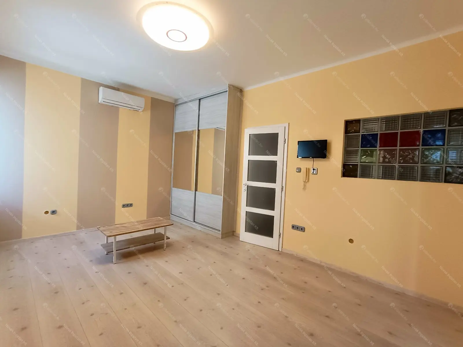 Kiadó albérlet 250000 Ft/hó áron: Budapest, V. kerület  Váci utca. Mérete: 41 nm, 2 szobás | Alberlet.hu - 6707461