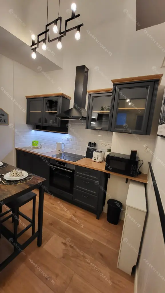 Kiadó albérlet 420000 Ft/hó áron: Budapest, V. kerület  Váci utca. Mérete: 50 nm, 2 szobás | Alberlet.hu - 6688434