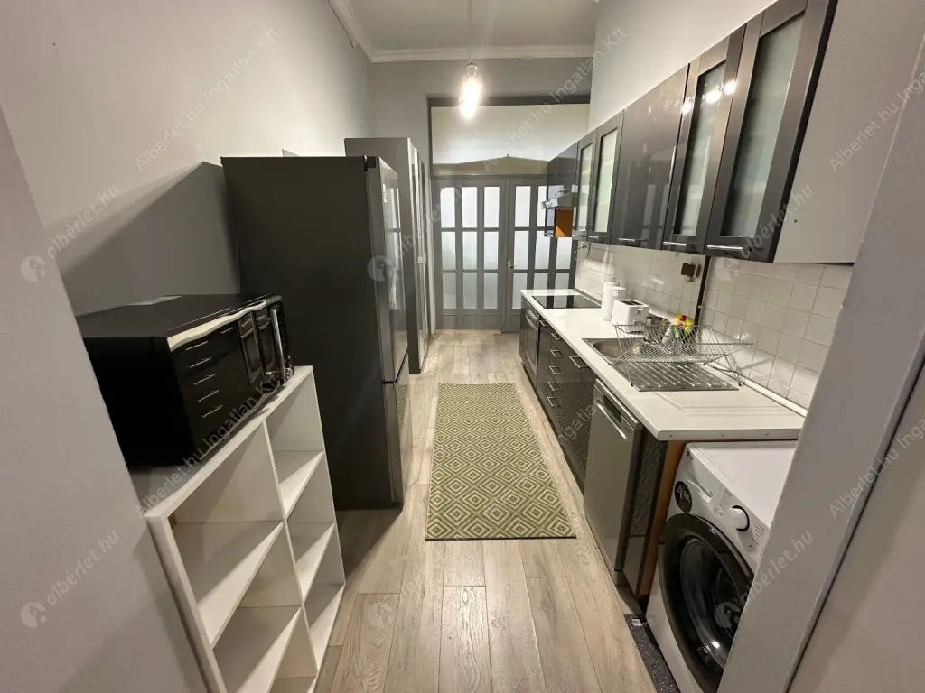 Kiadó albérlet 400000 Ft/hó áron: Budapest, V. kerület  Váci utca. Mérete: 62 nm, 2 szobás | Alberlet.hu - 6569335