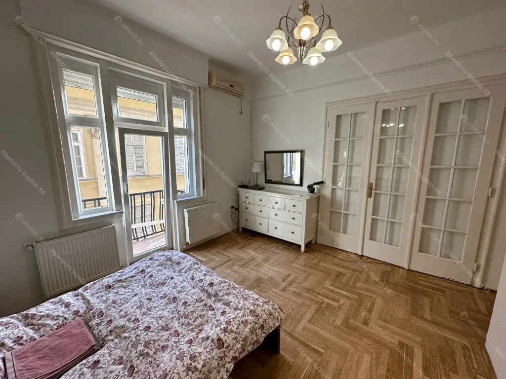 Kiadó albérlet 436000 Ft/hó áron: Budapest, V. kerület  Váci utca. Mérete: 72 nm, 2 szobás | Alberlet.hu - 6807443