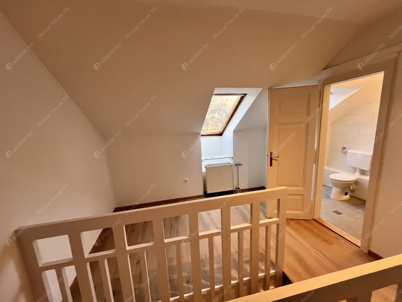 Kiadó albérlet 420000 Ft/hó áron: Budapest, V. kerület  Váci utca. Mérete: 72 nm, 3 szobás | Alberlet.hu - 6183840