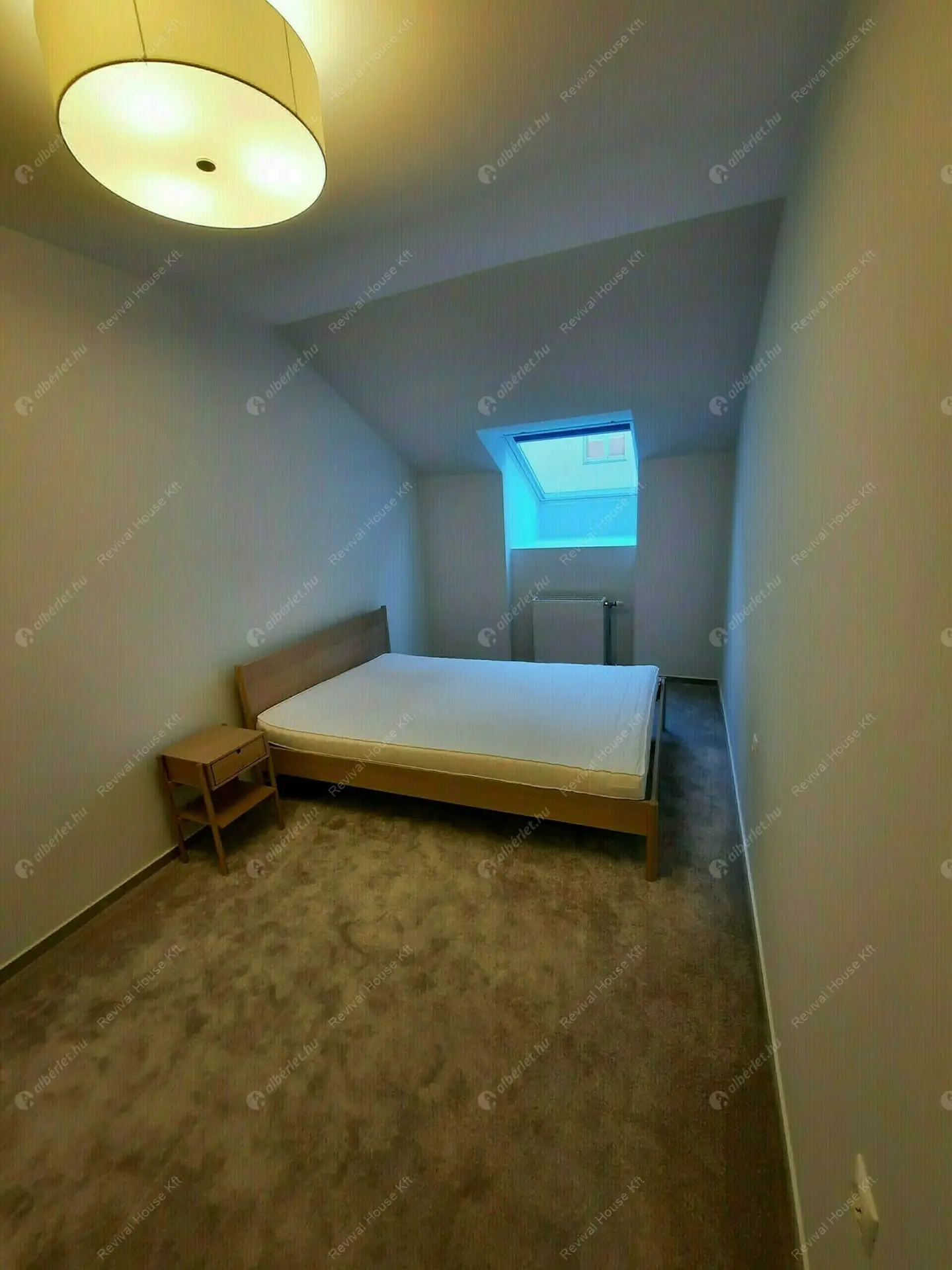 Kiadó albérlet 420000 Ft/hó áron: Budapest, V. kerület  Váci utca. Mérete: 72 nm, 3 szobás | Alberlet.hu - 6210660