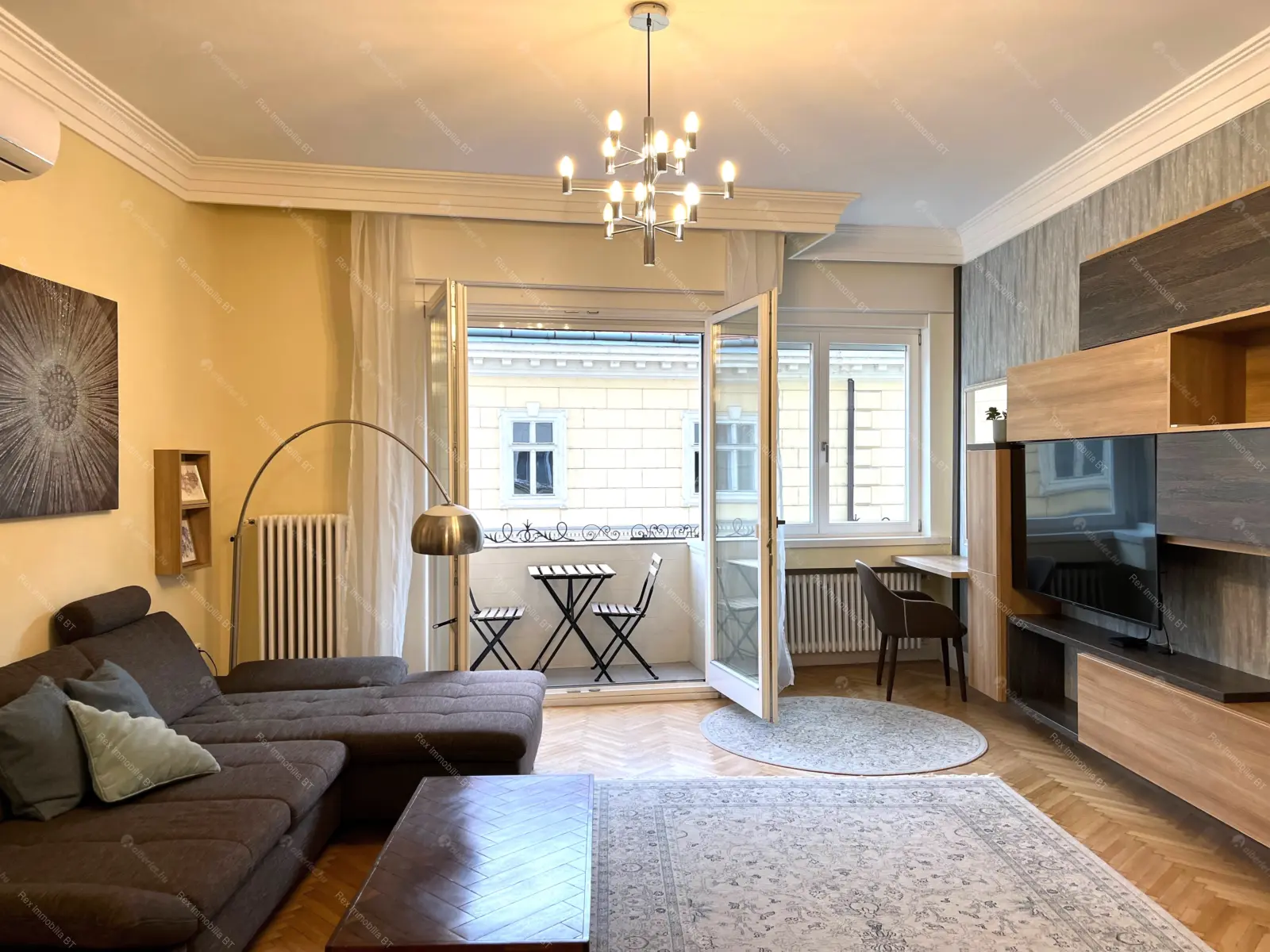 Kiadó albérlet 513000 Ft/hó áron: Budapest, V. kerület  Váci utca. Mérete: 82 nm, 2 szobás | Alberlet.hu - 6683921