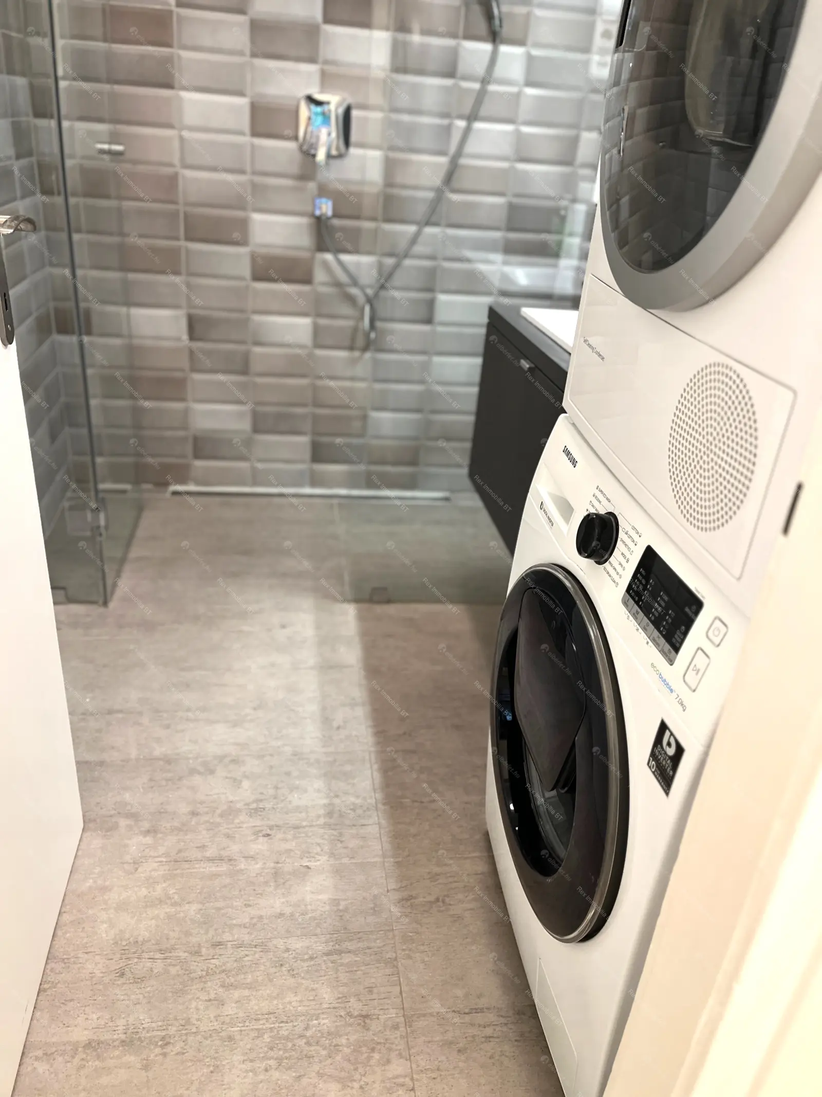 Kiadó albérlet 513000 Ft/hó áron: Budapest, V. kerület  Váci utca. Mérete: 82 nm, 2 szobás | Alberlet.hu - 6683928