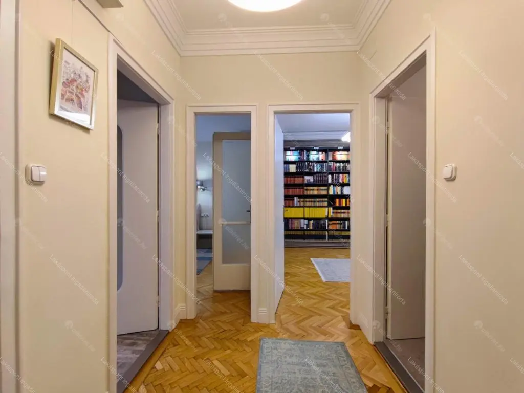 Kiadó albérlet 510000 Ft/hó áron: Budapest, V. kerület  Váci utca. Mérete: 82 nm, 2 szobás | Alberlet.hu - 6680743