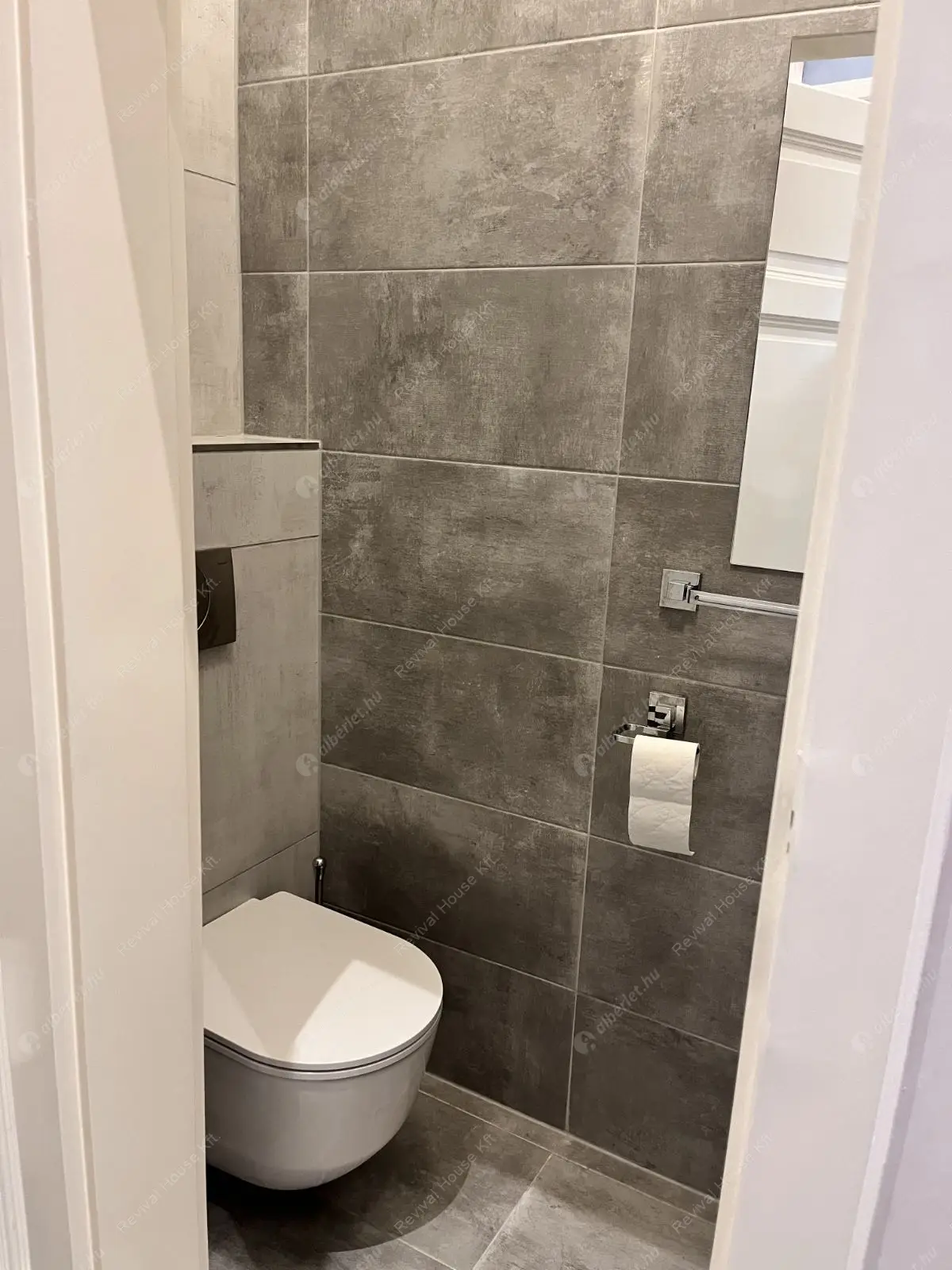 Kiadó albérlet 430000 Ft/hó áron: Budapest, V. kerület  Váci utca. Mérete: 86 nm, 2 szobás | Alberlet.hu - 6183724