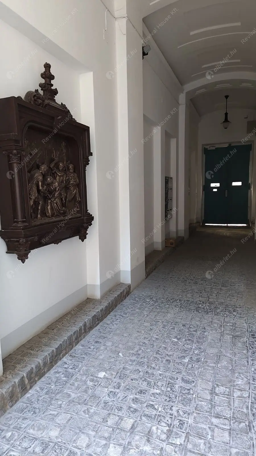 Kiadó albérlet 430000 Ft/hó áron: Budapest, V. kerület  Váci utca. Mérete: 86 nm, 2 szobás | Alberlet.hu - 6183736