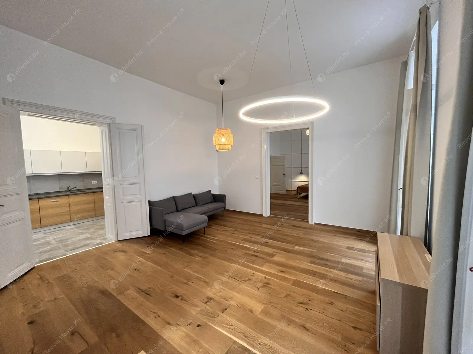 Kiadó albérlet 430000 Ft/hó áron: Budapest, V. kerület  Váci utca. Mérete: 86 nm, 2 szobás | Alberlet.hu - 6200849