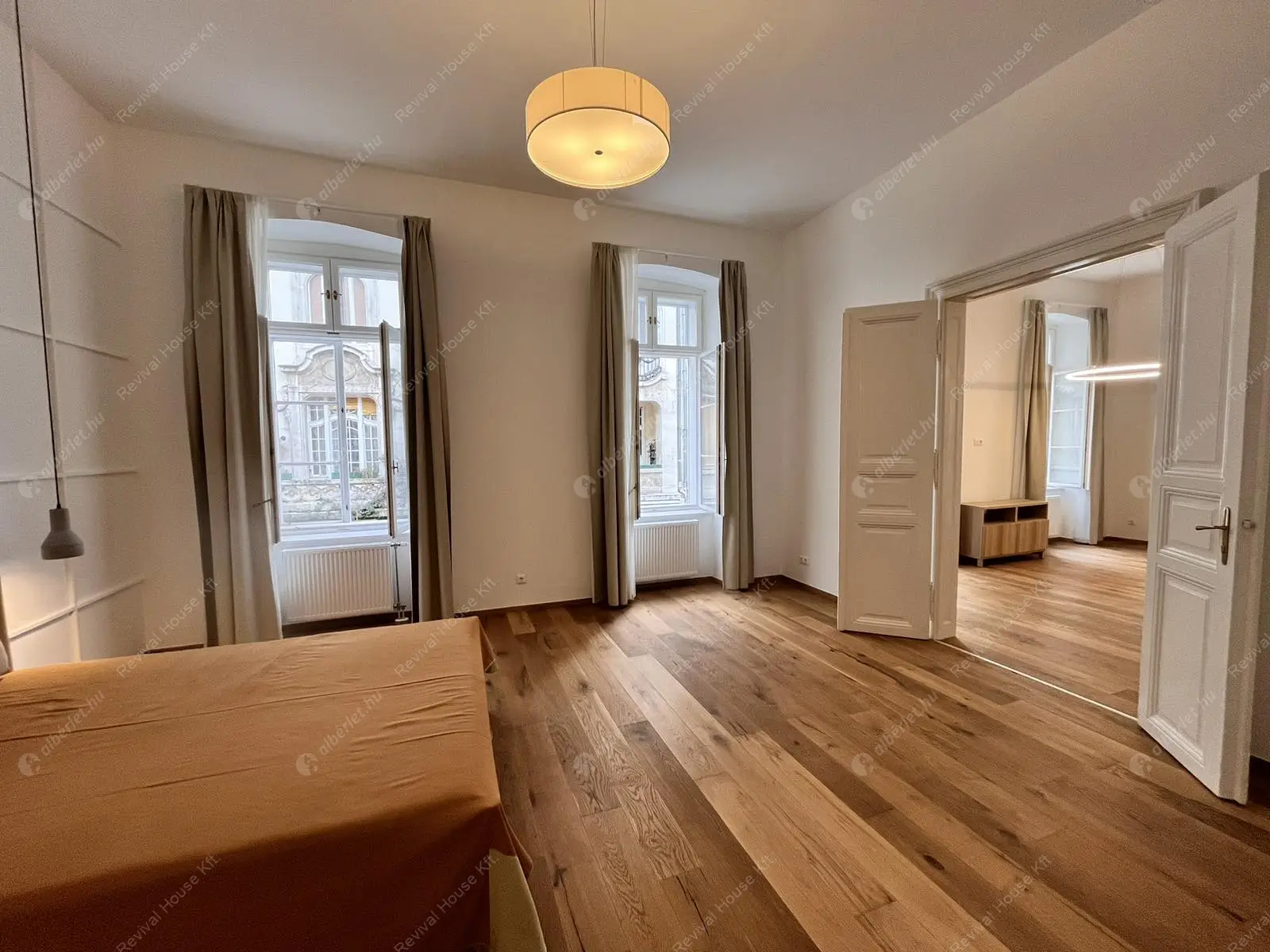 Kiadó albérlet 430000 Ft/hó áron: Budapest, V. kerület  Váci utca. Mérete: 86 nm, 2 szobás | Alberlet.hu - 6200859