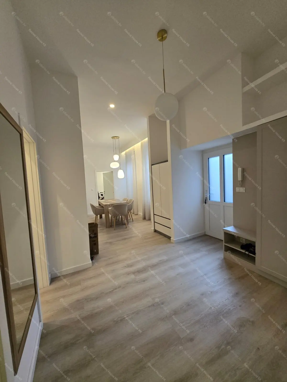 Kiadó albérlet 650000 Ft/hó áron: Budapest, V. kerület  Vadász utca. Mérete: 70 nm, 3 szobás | Alberlet.hu - 6643649