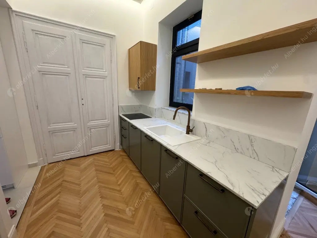 Kiadó albérlet 420000 Ft/hó áron: Budapest, V. kerület  Vámház körút. Mérete: 66 nm, 3 szobás | Alberlet.hu - 6601540