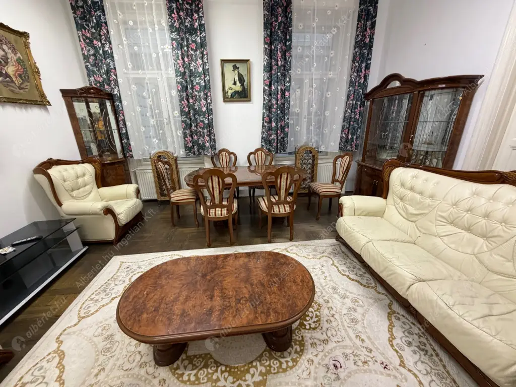 Kiadó albérlet 600000 Ft/hó áron: Budapest, V. kerület  Veres Pálné utca. Mérete: 105 nm, 5 szobás | Alberlet.hu - 6603728