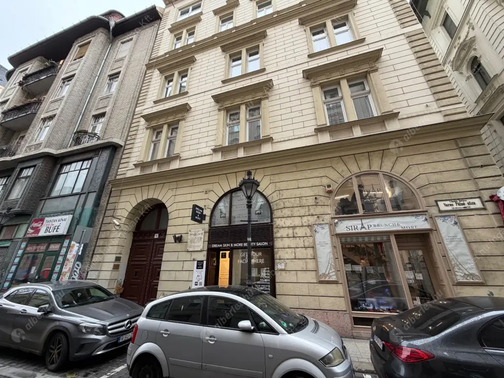 Kiadó albérlet 600000 Ft/hó áron: Budapest, V. kerület  Veres Pálné utca. Mérete: 105 nm, 5 szobás | Alberlet.hu - 6603741